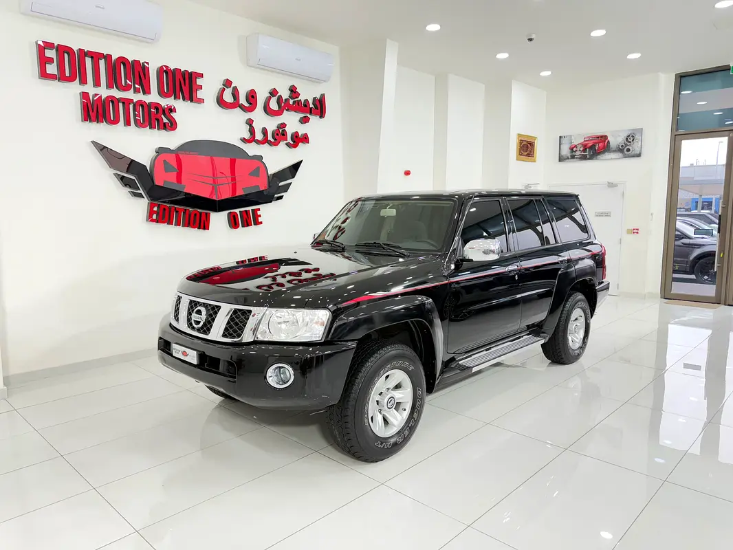 Nissan Patrol Safari 2023 — photo 1 of 10