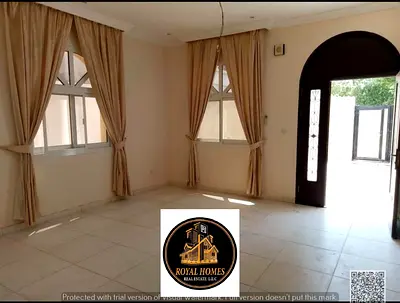 للبيع بيت طابق ارضي سكني تجاري عمر البيت 9 سنوات في منطقة الراشيدية 3