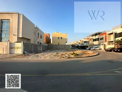 Corner plot on asphalt road, Freehold for all nationalities.