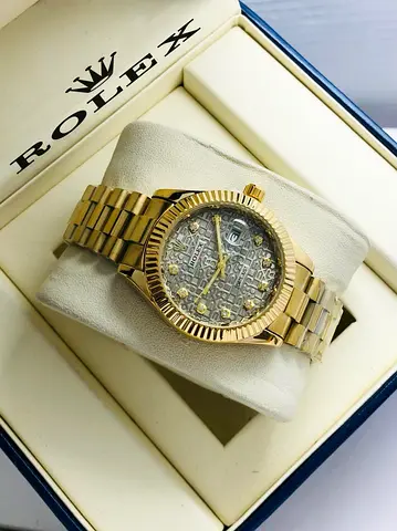 Rolex Datejust 41 – Silver Jubilee Dial – Full Yellow Gold