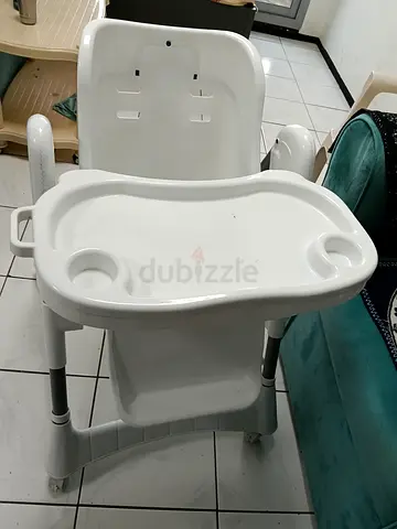 Baby feeding chair