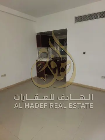 📢 Studio for Annual Rent – Al Qulaya A studio apartment is available for annual rent in Al Qulaya area, located in a convenient and lively location
