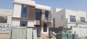 Elegant 5BR master villa with majlis, 2 living rooms, maid’s room, large internal &amp; external k