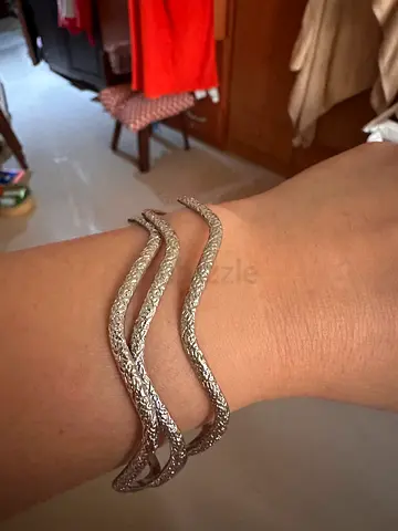 Elegant Silver Wave Bracelet