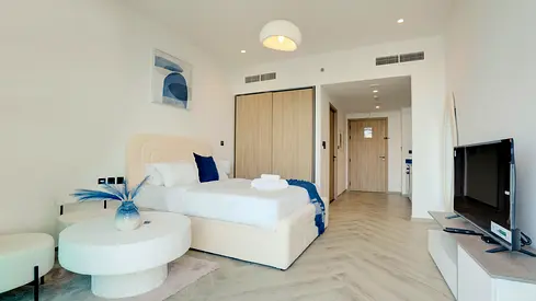 4 Months Offer Price | High-Floor studio | Burj Khalifa + Burj Al Arab view | Peninsula Three