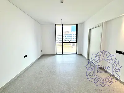 Stylish studio Lavish spacious with study room near to Merto station