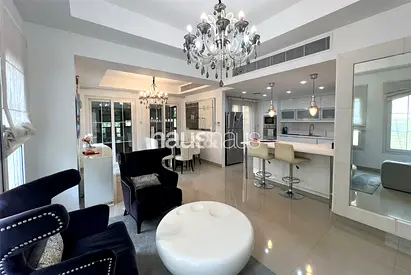 Upgraded & Extended | Furnished | Vacant