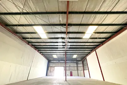 4450 sqft | Warehouse in DIP for storage