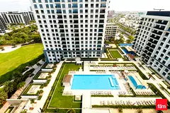 orner Unit | Park View | Middle floor