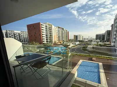 Unfurnished Studio I Bright Unit I Pool and Community View