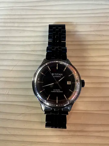 Titan automatic weekender