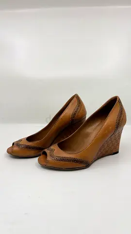 Gucci Brown Brogue Leather Wedge Peep Toe Pumps – Size 35