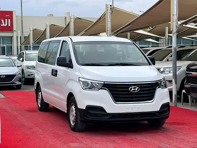 2020 | Hyundai H1 | Automatic | 12 Seaters | Ref#948