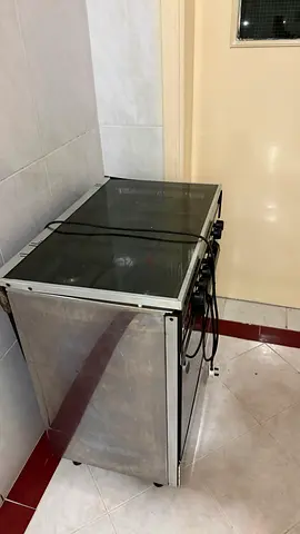 5 Cookers Double Door Gas Oven