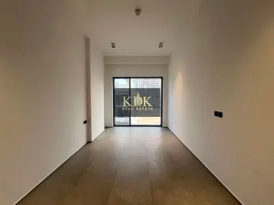 3Br+Store | Prime Location | Fitted Kitchen