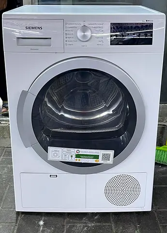 SIEMENS 9kg dryer iq500 Series Exellent Condition