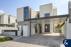 Vacant | Private Pool | Spacious