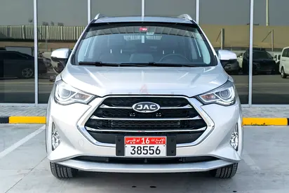 Third-party insurance with excess 
 Regular servicing  maintenance 
 24/7 roadside assistance