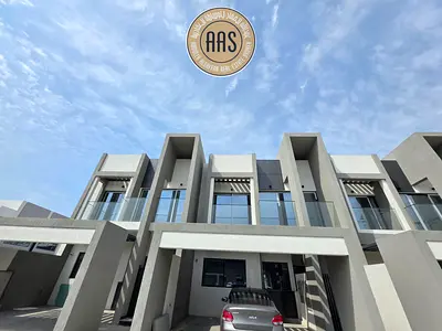 Luxurious Huge 4bhk Townhouse Available With Maids Room