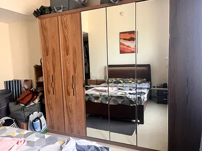 Stylish Wooden Wardrobe with Mirrors