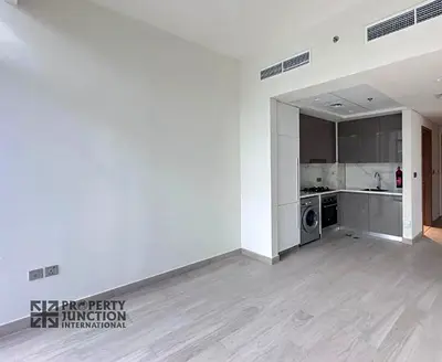 Elegant 2BR | Chiller Free | Available 25 Mar