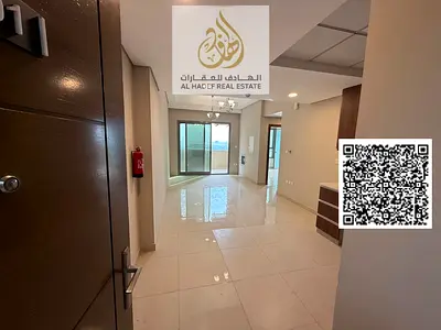للإيجار بعجمان العامرة مدينة الإمارات تاور جديد أول ساكن غرفتين وصالة مع 2 حمام و2 بلكونة مساحة كبيرة وتشطيب سوبر ديلوكس جيم ومسبح السعر 34 ألف على 4