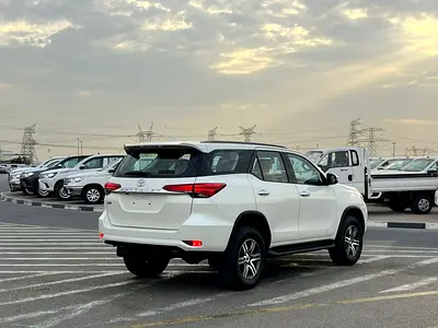 صورة 8 لـ 2019 Toyota FORTUNER