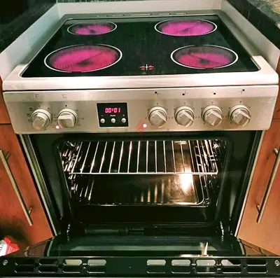Whirlpool 4 Eyes Full Electric Ceramic Cooker Range Size 60cm