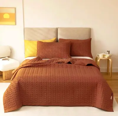 BRAND NEW BED COVER BEDSPREAD