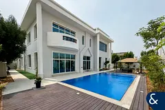 Luxurious | Burj Khalifa Views | Furnished