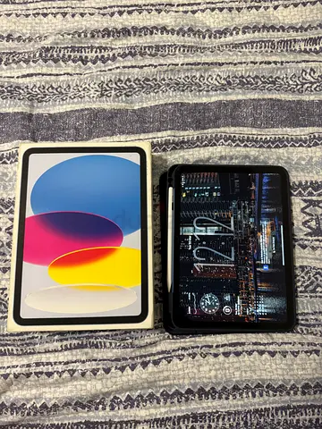 Apple iPad 10- Great Condition