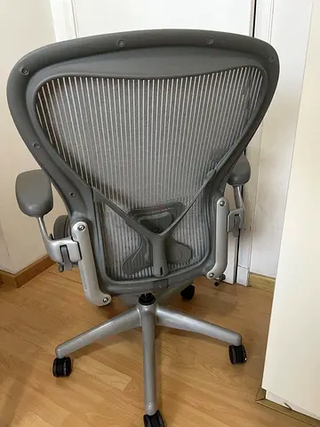 Gray Herman Miller Aeron Classic Chair PostureFit Fully Loaded Size C