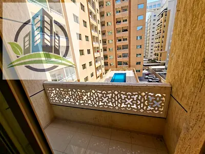 Prime location 2bhk flat Close to Schools & Pond Park
