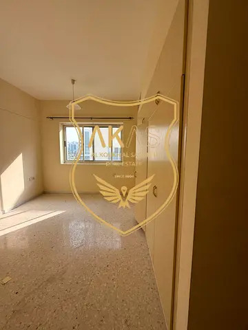 1BHK WITH CHILLER FREE ONE PARKING FREE FAMILY BUILDING 2 WASHROOM FAMILY BUILDING