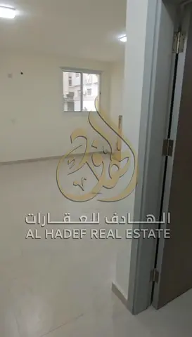 📢 للإيجار السنوي في الشارقة – المجاز 2  تتوفر شقة غرفة وصالة للإيجار السنوي في منطقة المجاز 2 في موقع مميز وقريب من جميع الخدمات مثل السوبر ماركت، ال