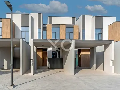 STEPS FROM PARK & POOL | GENUINE | HO APR
