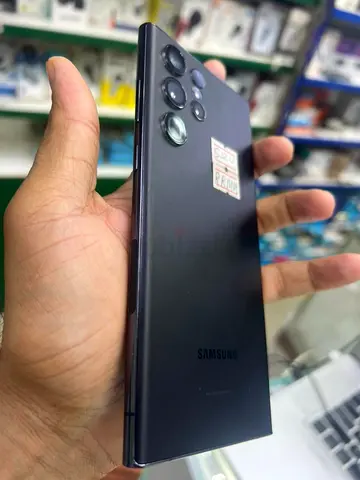 Samsung Galaxy S22 Ultra - Excellent Condition