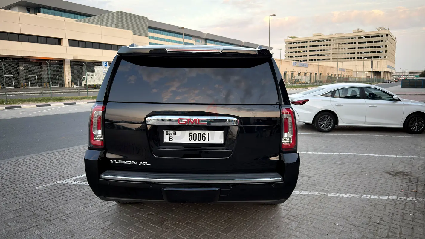 GMC Yukon XL Denali