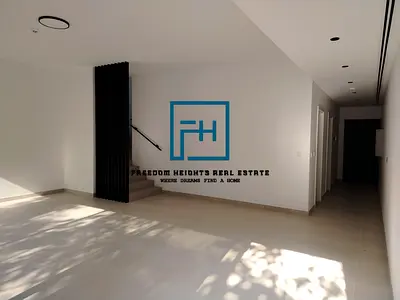 MIDDLE UNIT | FREEHOLD | FULLY PAID | BRAND NEW