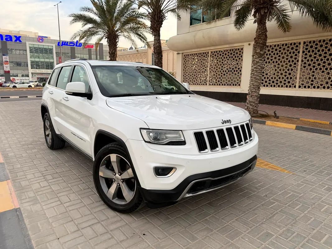 Jeep Grand Cherokee 2014 — photo 1 of 20