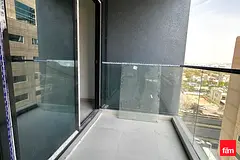 CLOSED KITCHEN | SPACIOUS LAYOUT | BALCONY