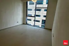 CLOSED KITCHEN | SPACIOUS LAYOUT | BALCONY