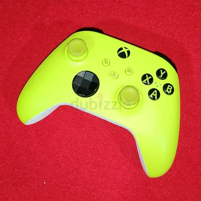 Microsoft Xbox Wireless Controller – Electric Volt (USB-C)