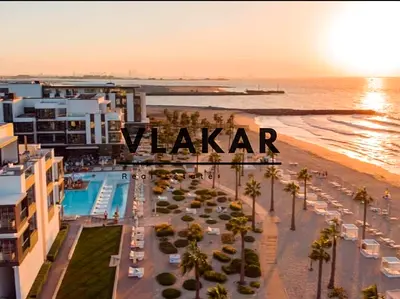 Lands & Villas Available | Internal or Beachfront