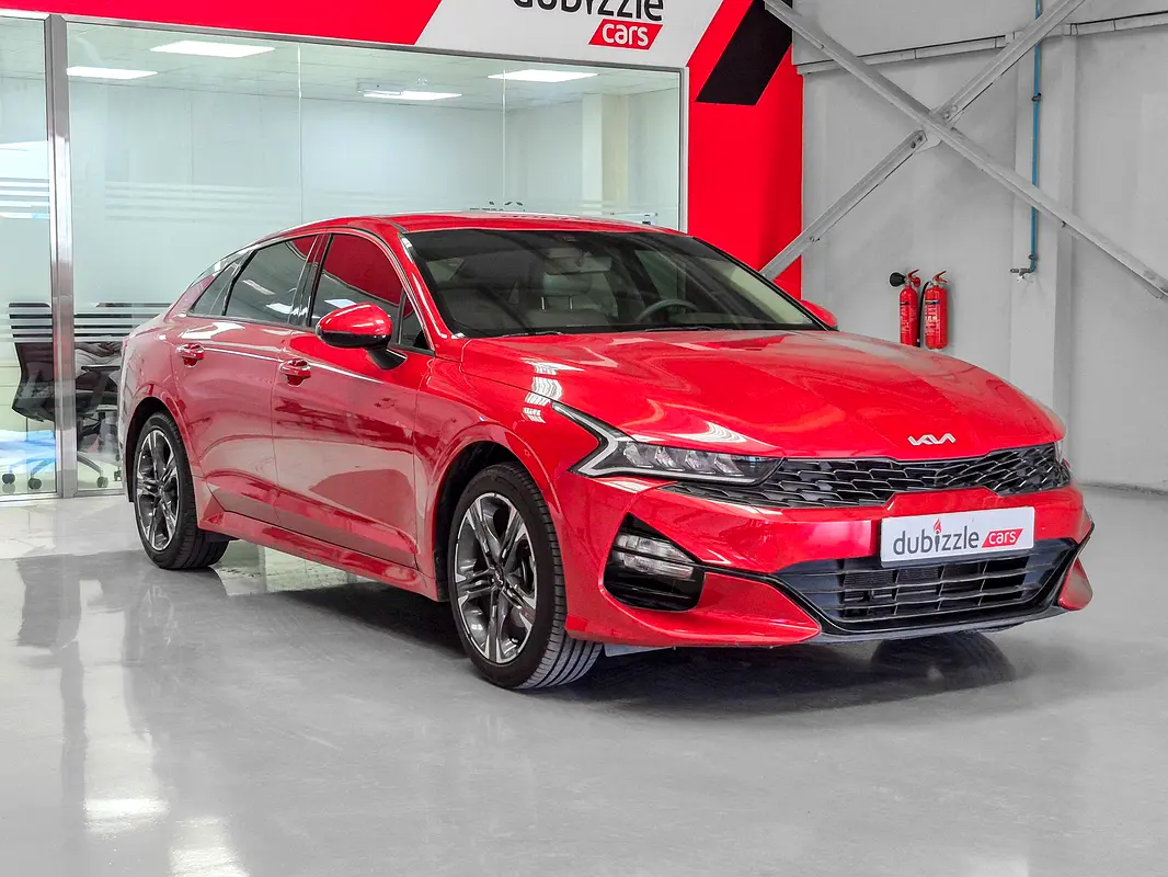Kia K5 2023 — photo 1 of 15