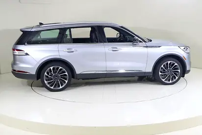 2023 Lincoln AVIATOR 照片 4