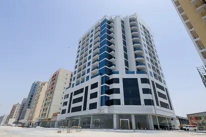 One Month Rent Free-Spacious 1 BR