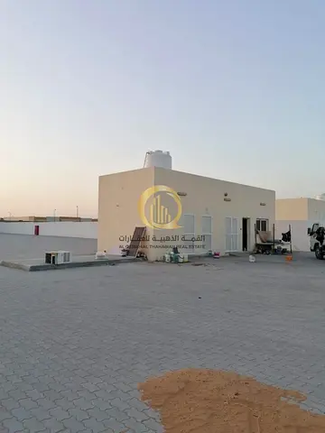 للبيع حوطه بمدينه الامارات الصناعيه بالصجعه شارع 97 العام بموقع ممتاز مساحتها 28,000 قدم