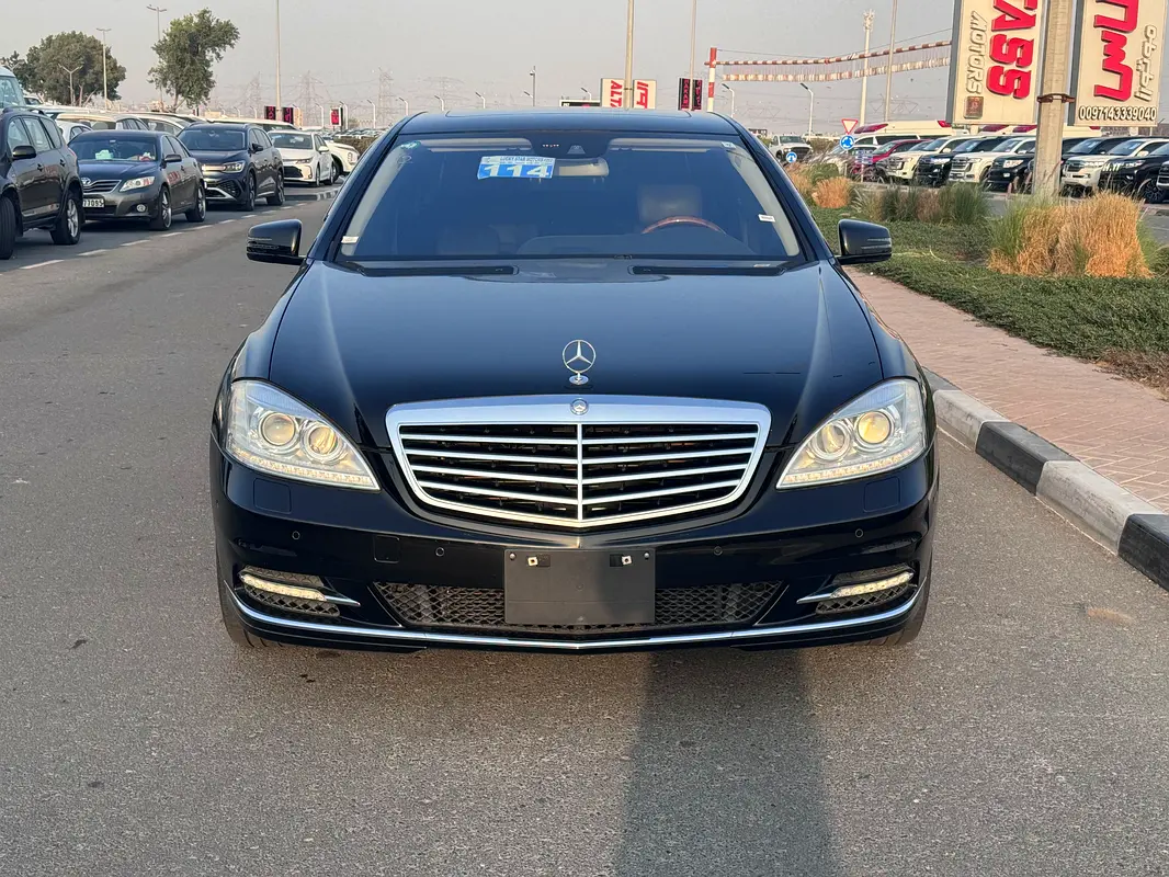 Mercedes-Benz S-Class 2012 — photo 1 of 16