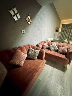Fully furnished spacious luxury room - near Salahuddin metro